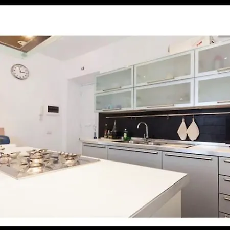 New Luxury House 5stars Rom